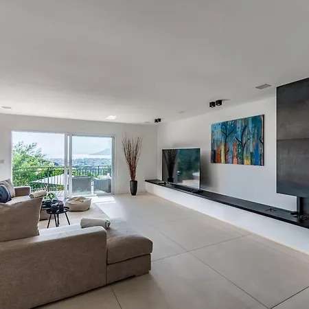 Villa Bella By Terry's Homes *