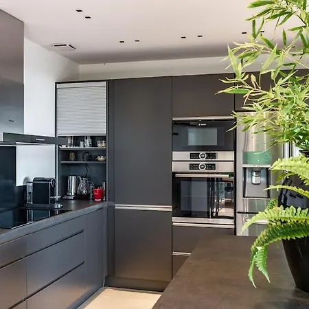 Bella By Terry's Homes Cannes