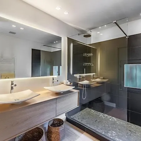 Bella By Terry's Homes * Cannes